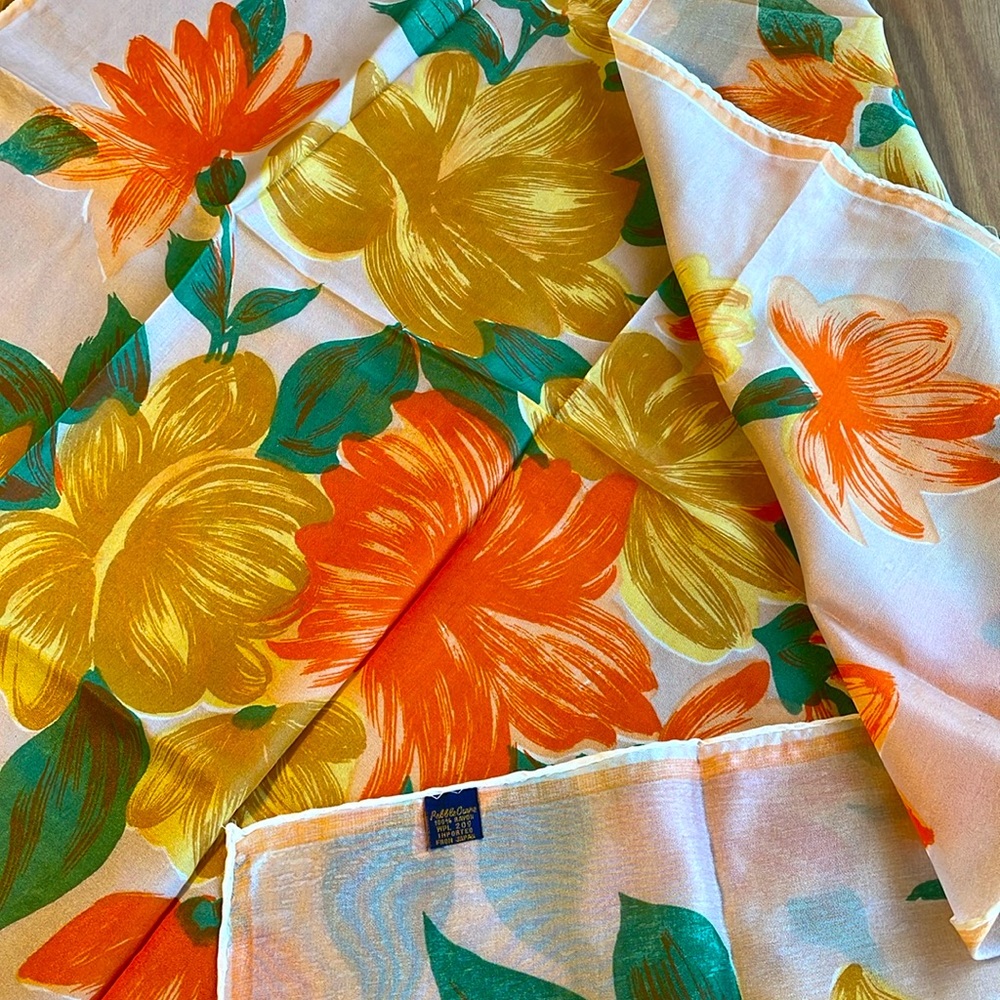 Pebble Crane Rayon Scarf